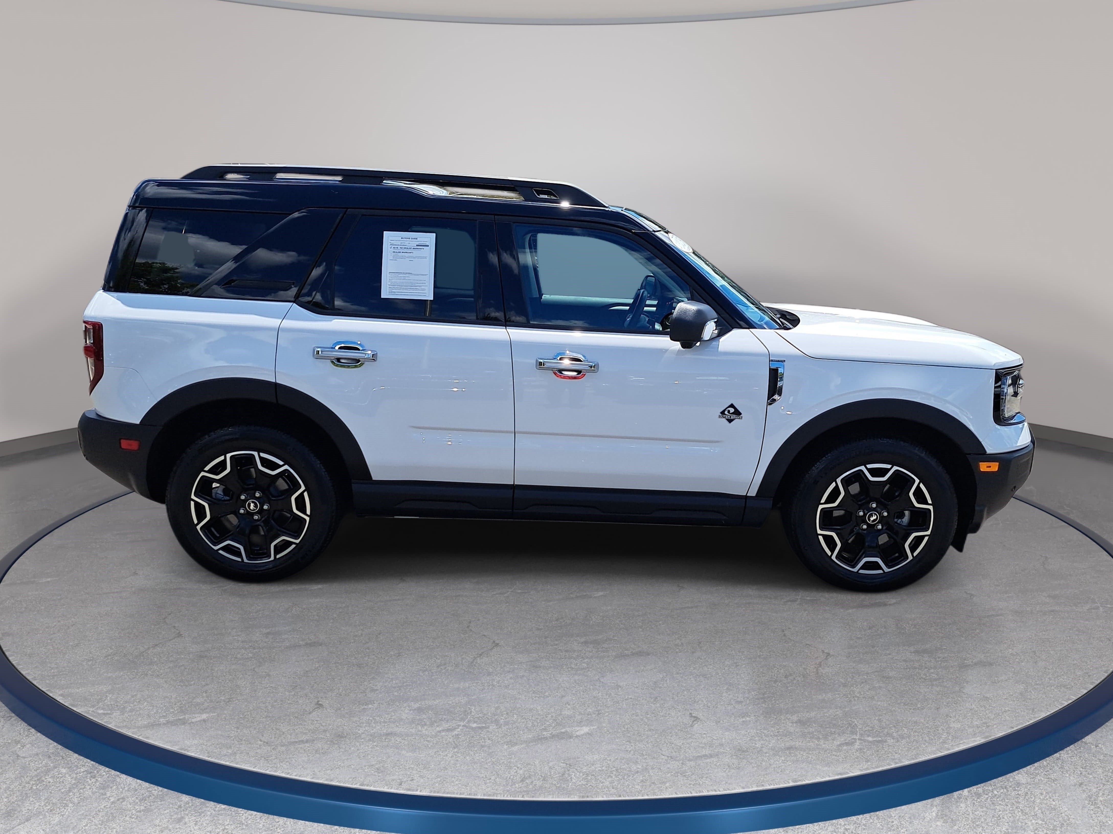 Used 2025 Ford Bronco Sport Outer Banks w/ Outer Banks Tech Package+ AWD/4WD image 4
