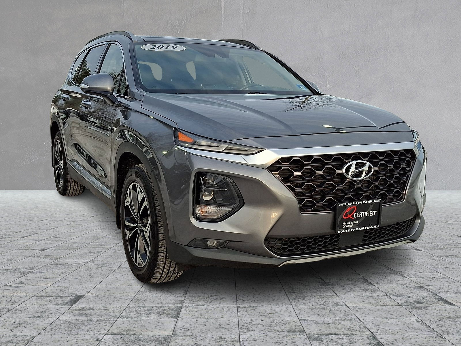 Used 2019 Hyundai Santa Fe AWD image 2