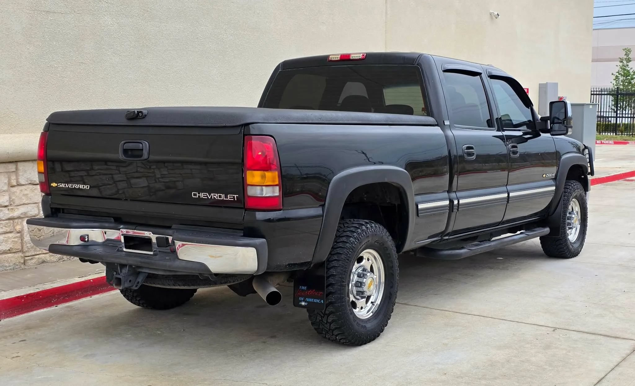 Used 2001 Chevrolet Silverado 2500 LS RWD image 3