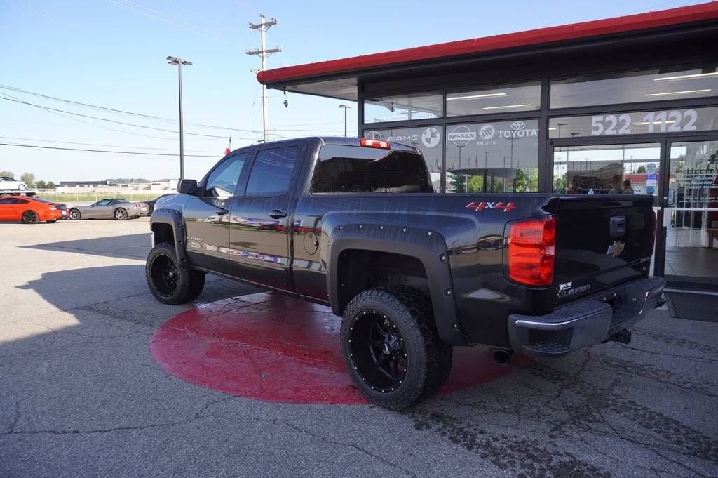 Used 2018 Chevrolet Silverado 1500 LT w/ All Star Edition AWD/4WD image 5