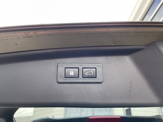 Used 2022 Subaru Outback Limited image 36