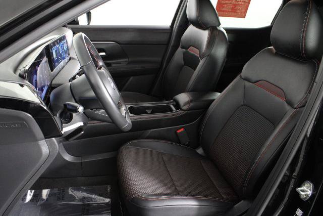 Certified 2026 Nissan Kicks SR FWD image 20