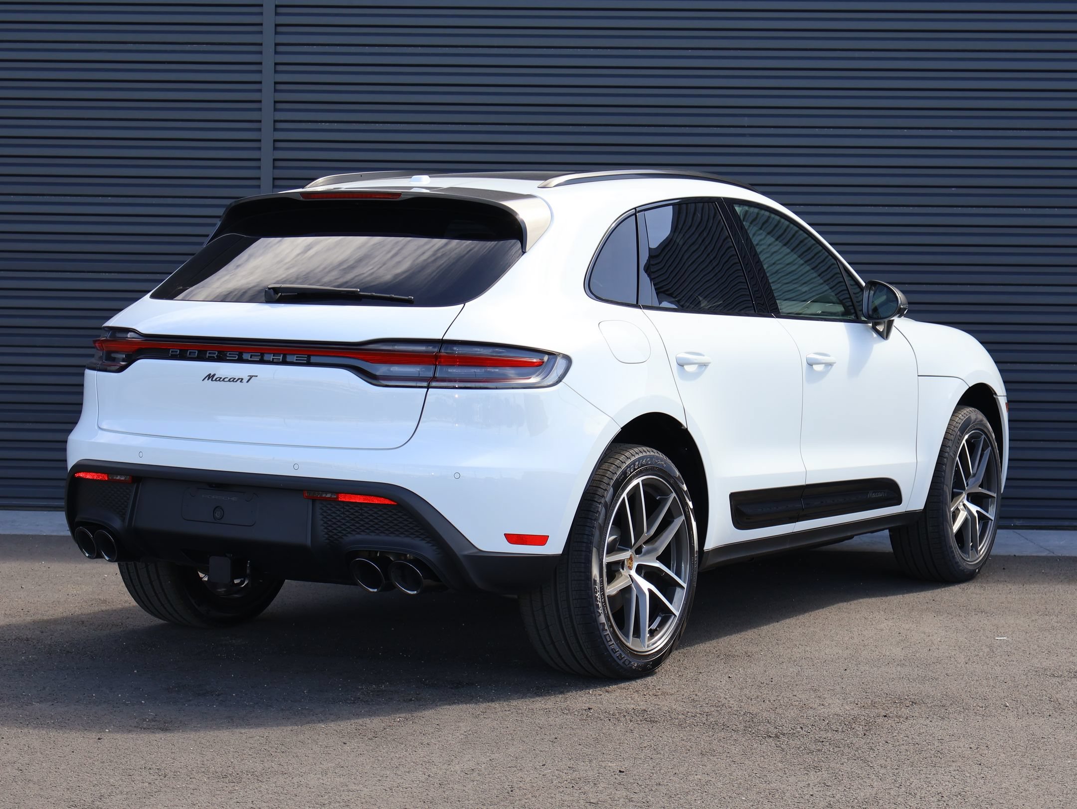 New 2026 Porsche Macan Turbo AWD/4WD image 9