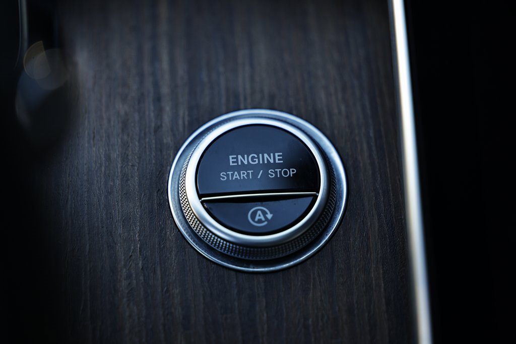 Used 2023 Mercedes-Benz C 300 4MATIC Sedan w/ Exclusive Trim Package image 37