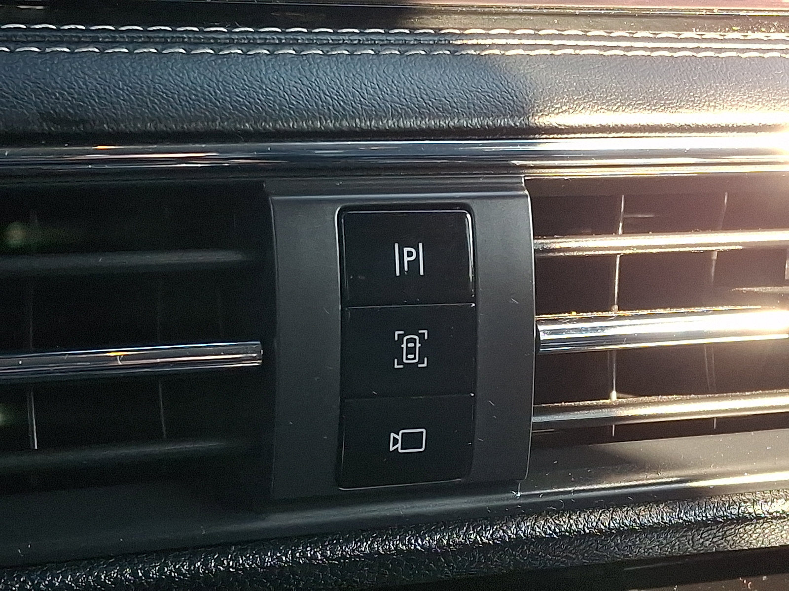 Used 2020 Lincoln Corsair AWD w/ Equipment Group 101A image 21
