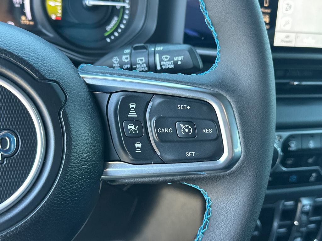 Used 2024 Jeep Wrangler High Altitude AWD/4WD image 25