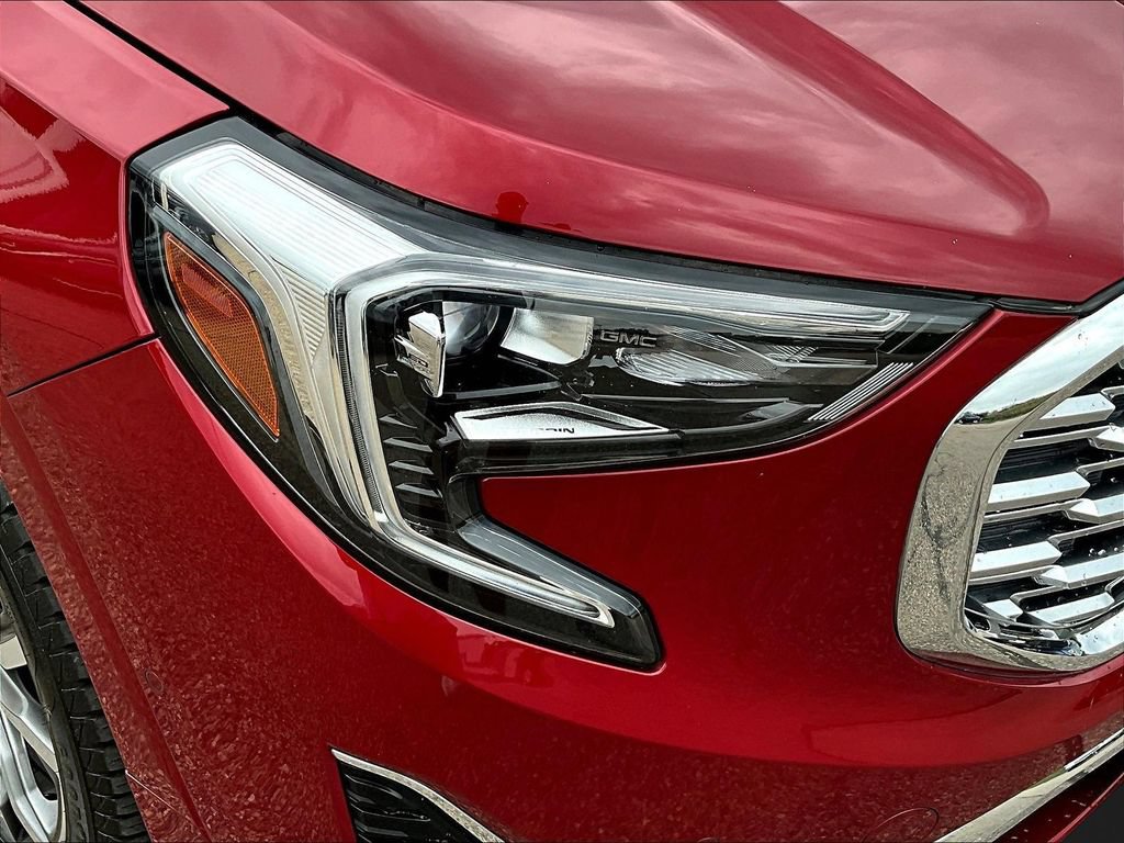 Used 2019 GMC Terrain Denali w/ Advanced Safety Package AWD/4WD image 34