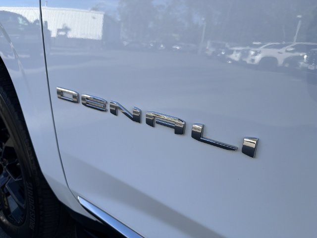Used 2023 GMC Yukon Denali w/ LPO, Floor Liner Package AWD/4WD image 31