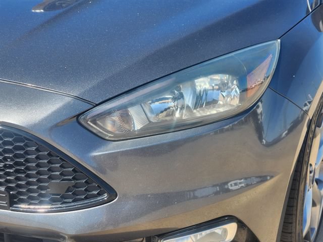 Used 2017 Ford Focus ST FWD image 7