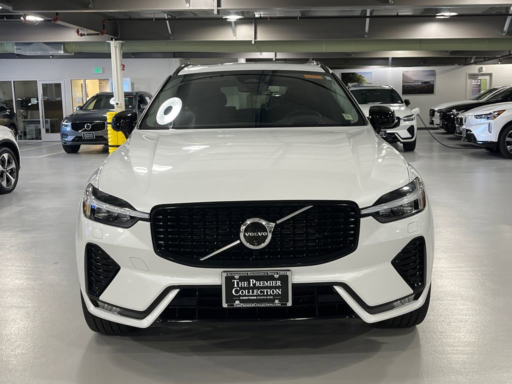 Certified 2024 Volvo XC60 B5 Ultimate w/ Protection Package Premier AWD/4WD image 7