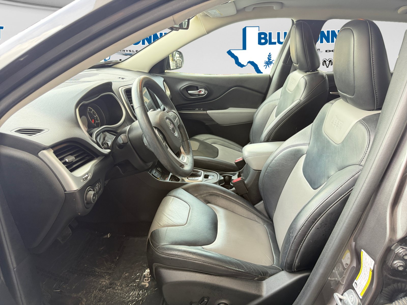 Used 2014 Jeep Cherokee Limited FWD image 11