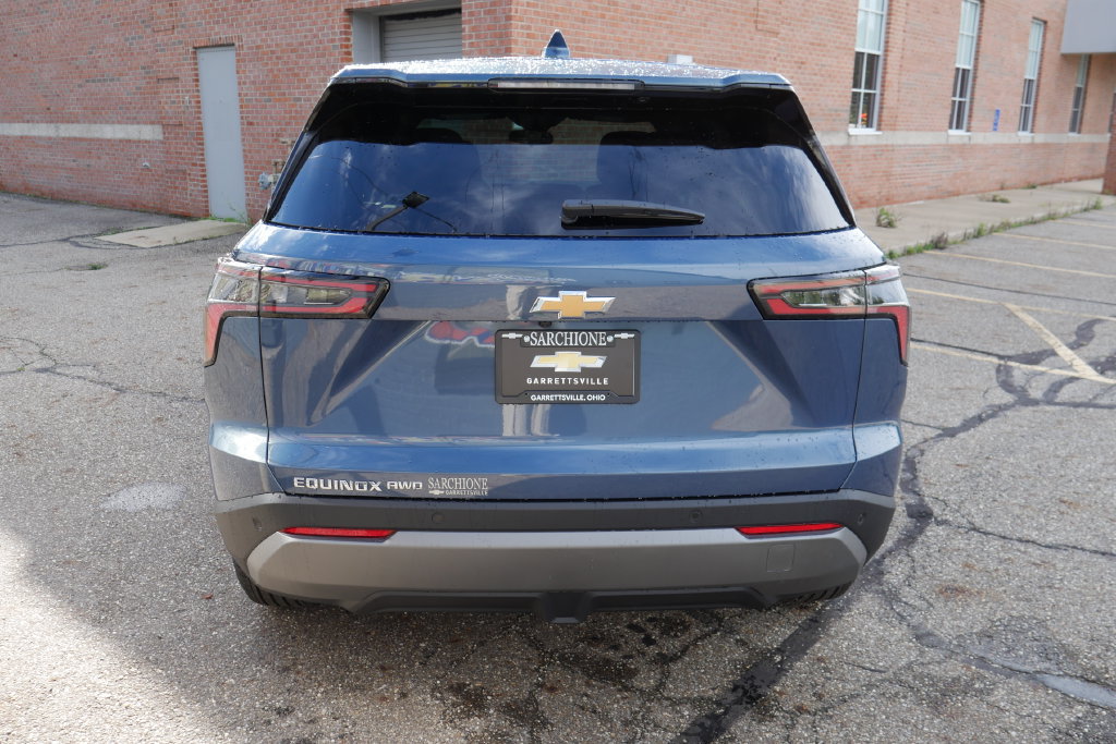 New 2027 Chevrolet Equinox LT w/ Convenience Package II AWD/4WD image 6