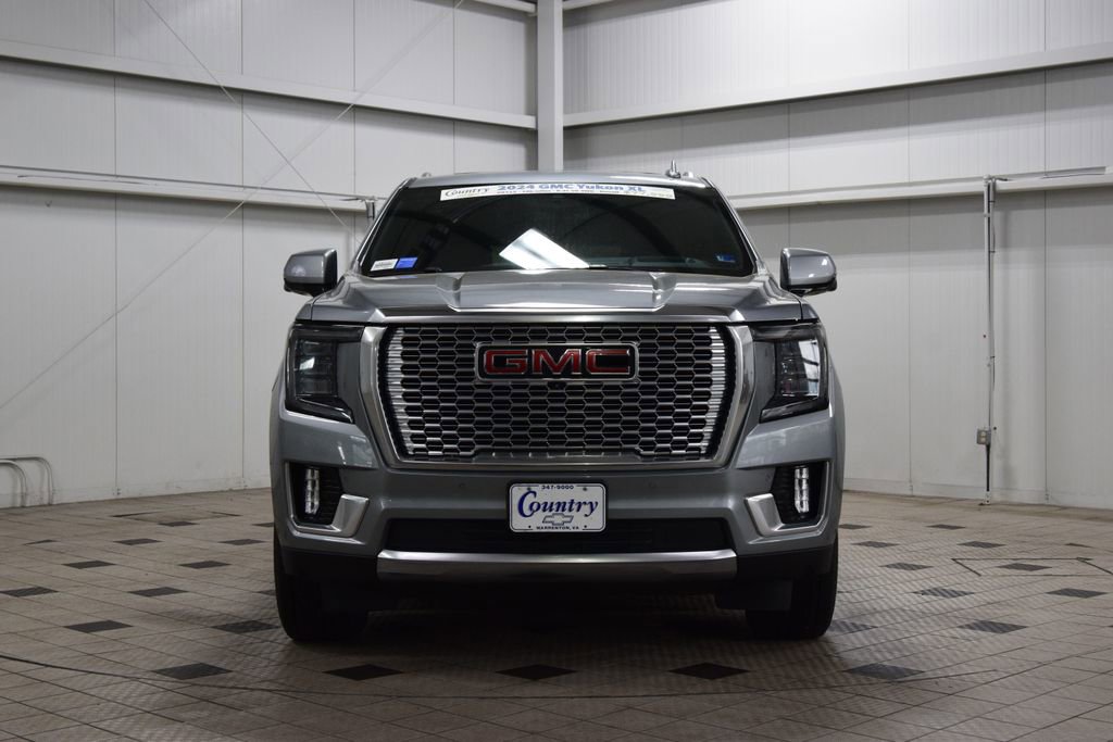 Used 2024 GMC Yukon XL Denali w/ Max Trailering Package AWD/4WD image 2