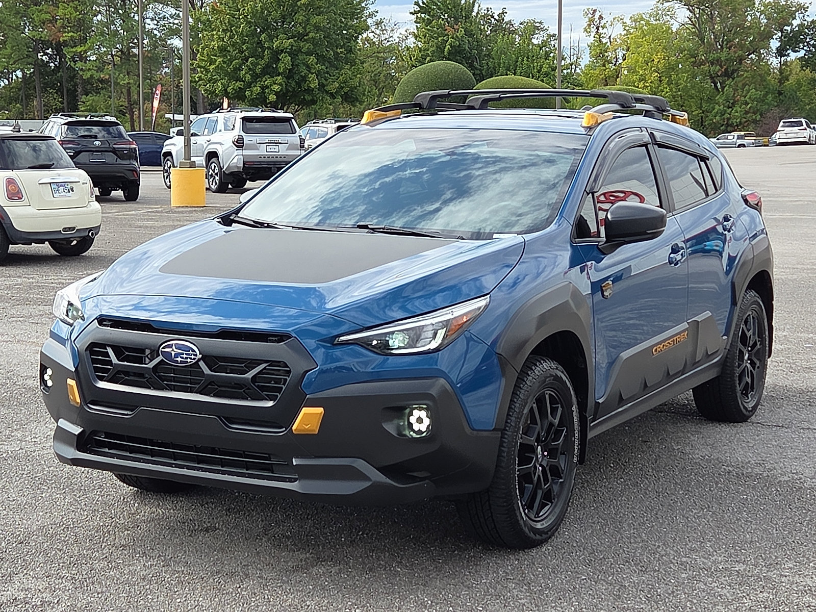 Used 2024 Subaru Crosstrek 2.5i Wilderness w/ Crosstrek Mirror Package AWD/4WD image 2