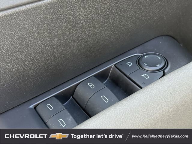 Used 2024 Chevrolet Colorado ZR2 w/ ZR2 Convenience Package III AWD/4WD image 31