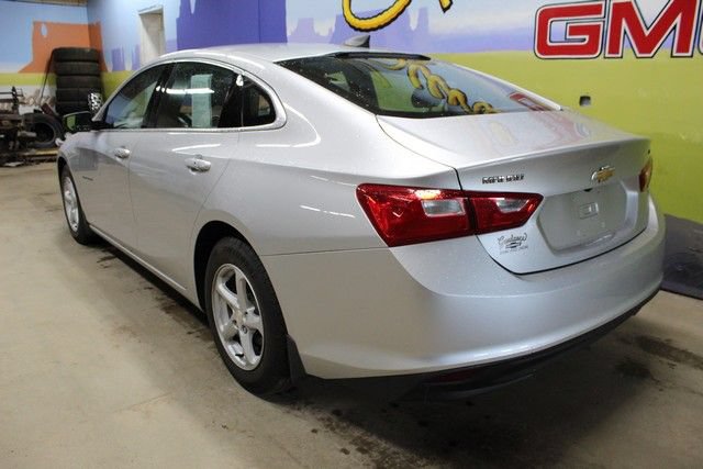 Used 2016 Chevrolet Malibu LS FWD image 6