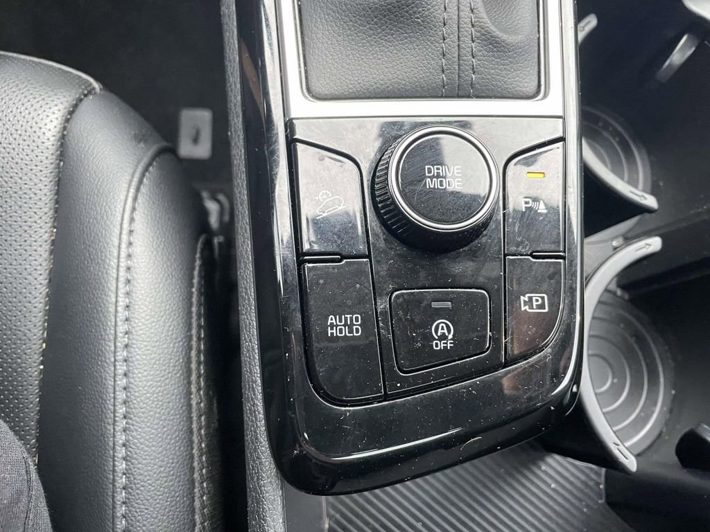 Used 2025 Kia Sportage EX w/ Premium Package image 42