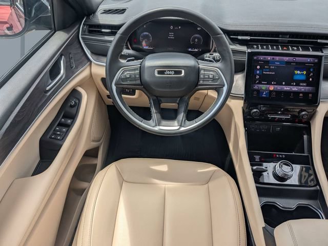 Used 2024 Jeep Grand Cherokee L Limited w/ Trailer Tow Package AWD/4WD image 16