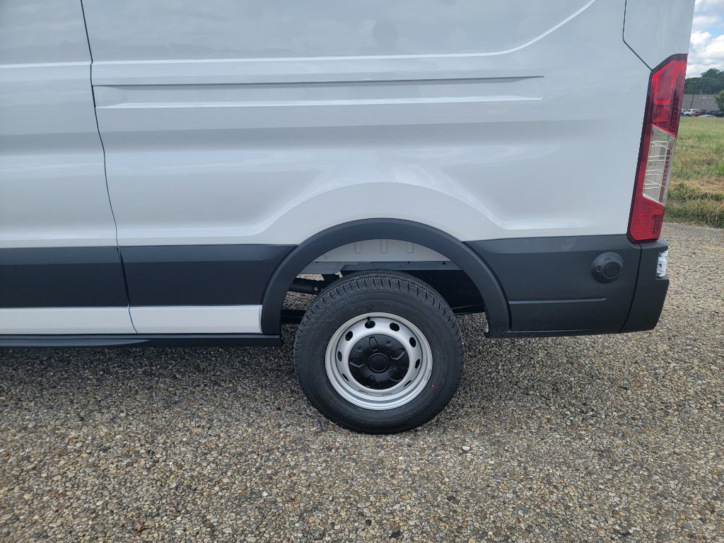 New 2025 Ford Transit 250 148 Medium Roof image 6
