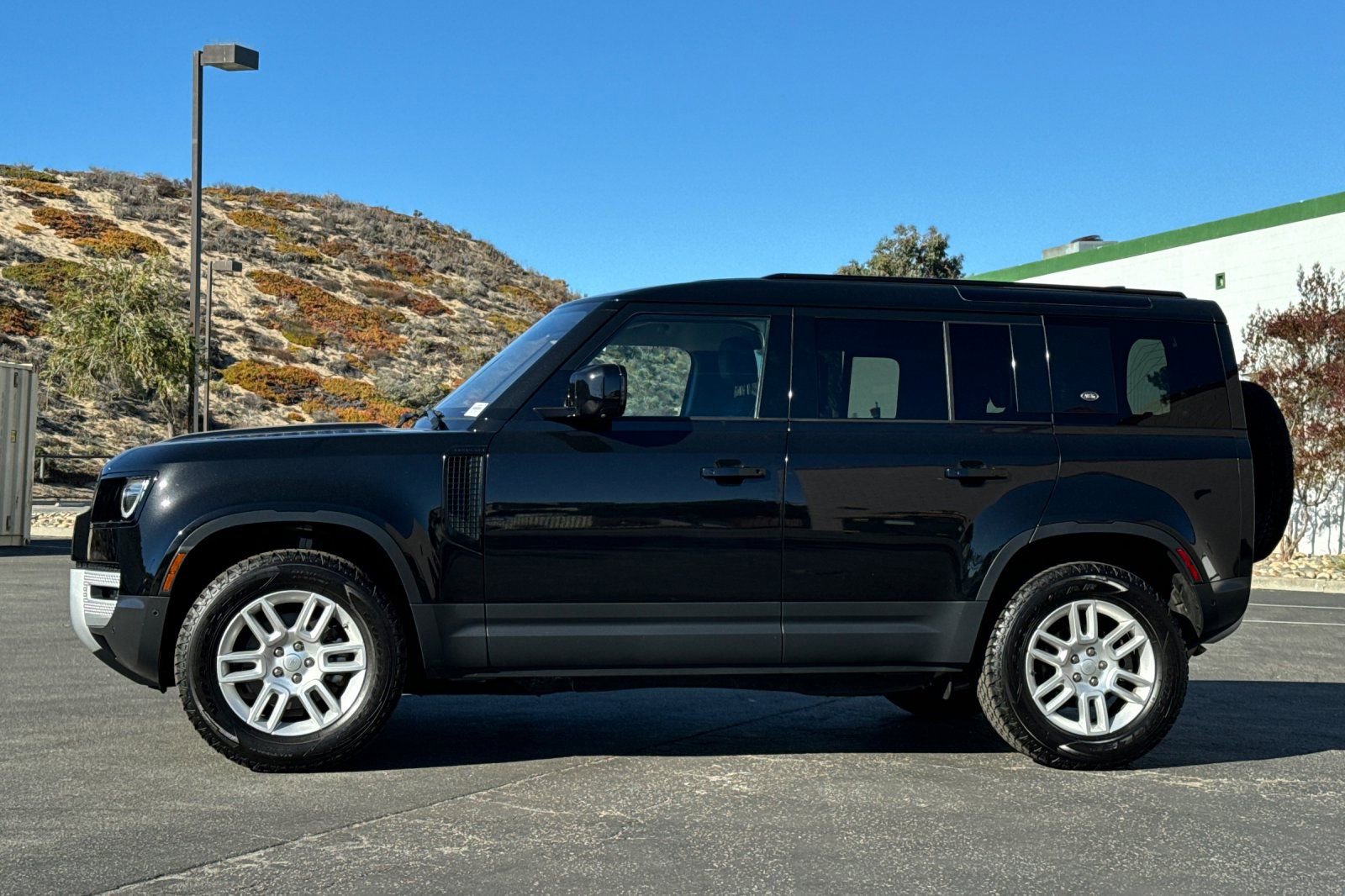 Used 2020 Land Rover Defender 110 S image 3