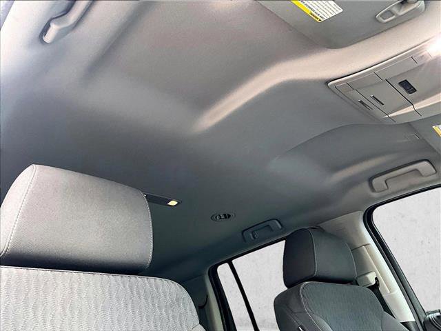 Used 2018 Chevrolet Suburban LS image 17