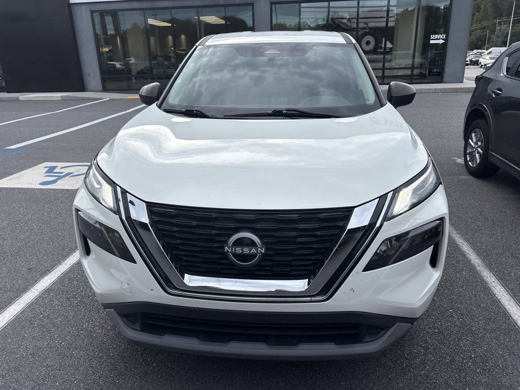 Used 2023 Nissan Rogue S FWD image 2