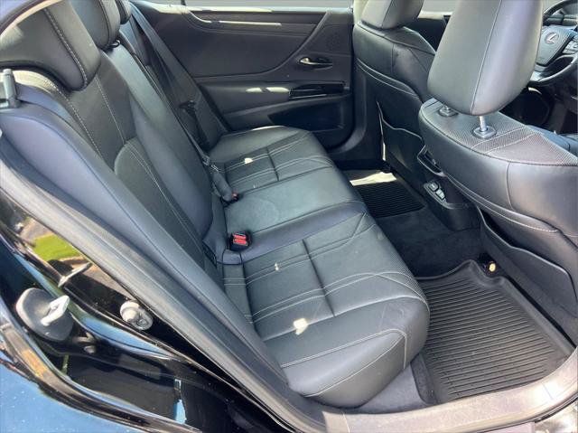 Certified 2024 Lexus ES 350 w/ Technology Package FWD image 13
