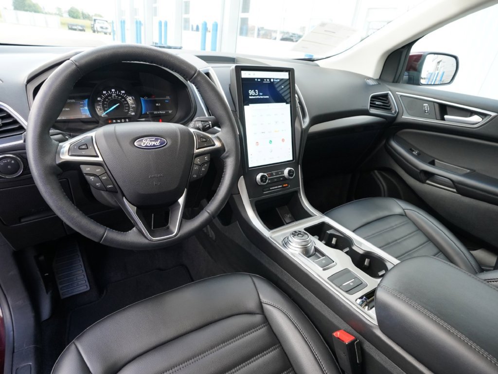Certified 2024 Ford Edge SEL w/ Convenience Package AWD/4WD image 11