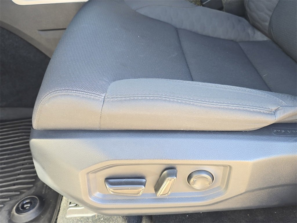 Used 2025 Toyota Tundra SR5 image 29