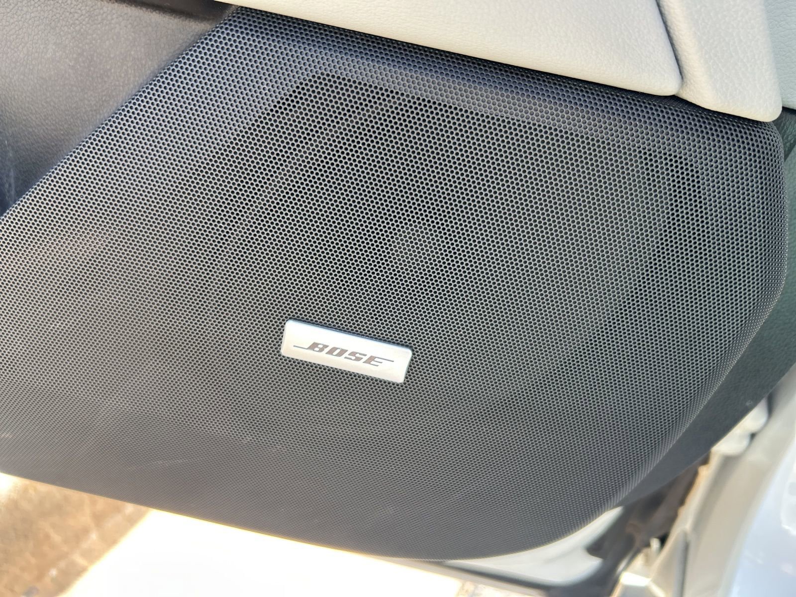 Used 2015 Cadillac XTS Premium image 13