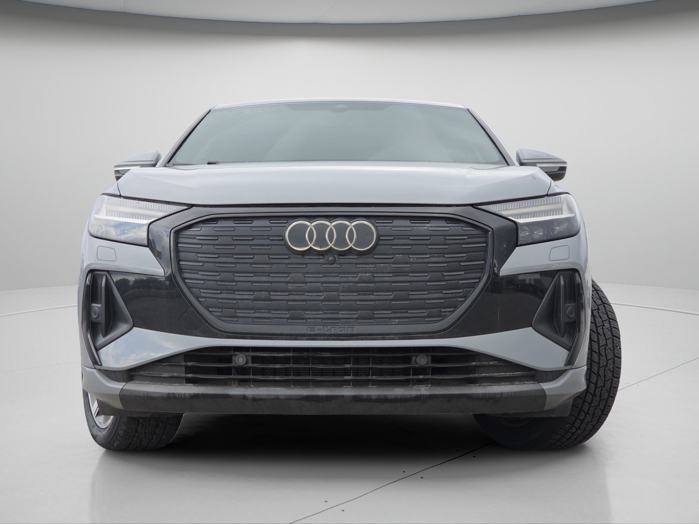 Used 2023 Audi Q4 e-tron Prestige w/ Black Optic Package AWD/4WD image 3