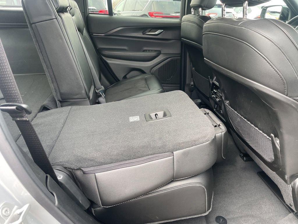 Used 2024 Jeep Grand Cherokee Altitude image 38