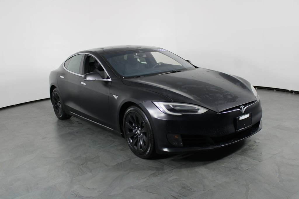 Used 2016 Tesla Model S 70 image 4
