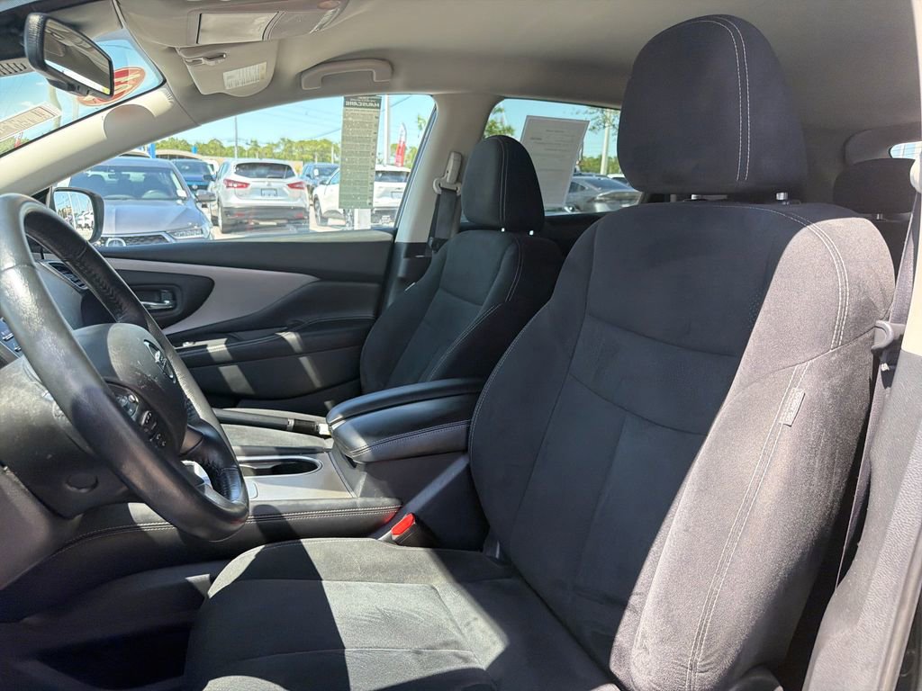 Used 2021 Nissan Murano SV AWD/4WD image 16