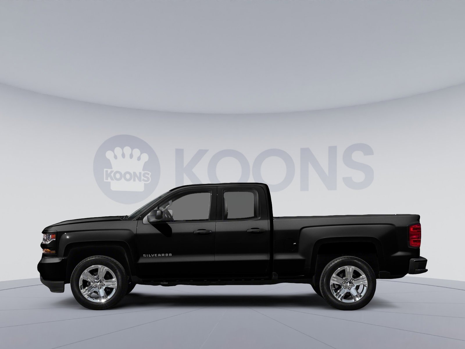 Used 2018 Chevrolet Silverado 1500 Custom w/ Custom Value Package AWD/4WD image 4