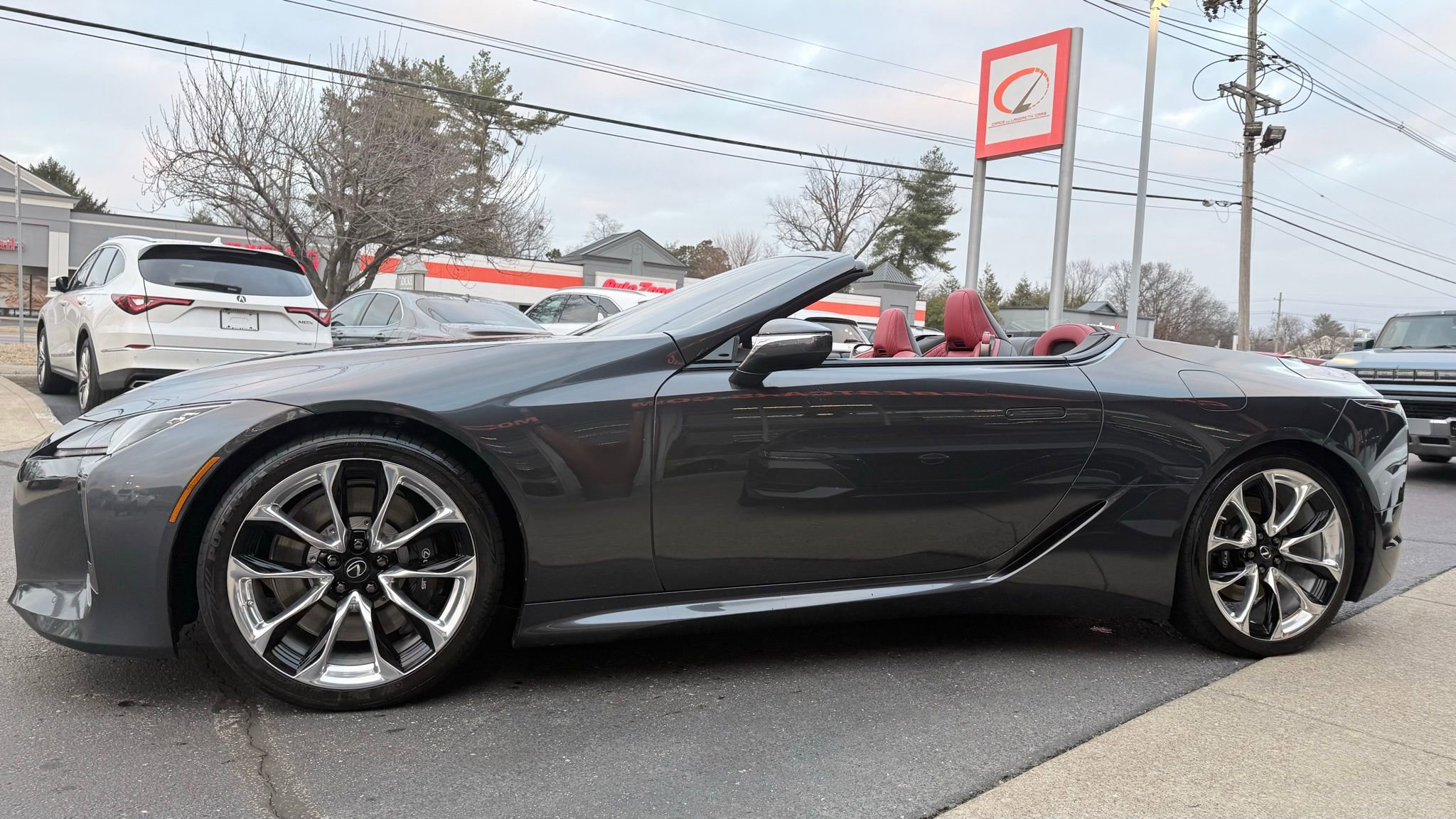 Used 2021 Lexus LC 500 Convertible image 10