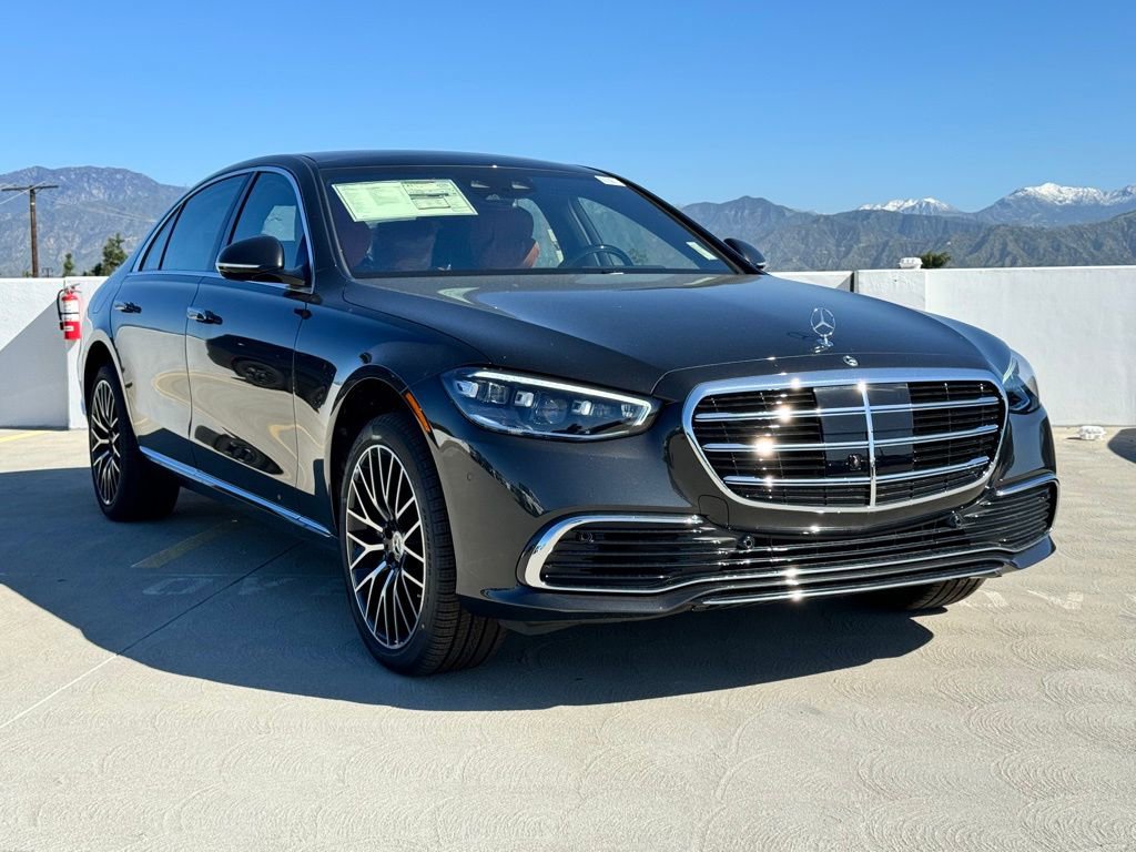Used 2024 Mercedes-Benz S 580 4MATIC Sedan image 2