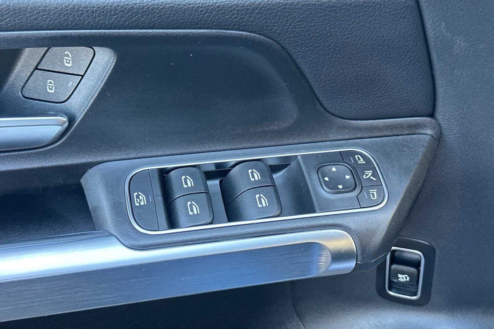 New 2026 Mercedes-Benz GLB 250 GLB 250 image 22