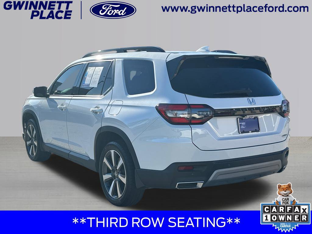 Used 2025 Honda Pilot Touring image 7