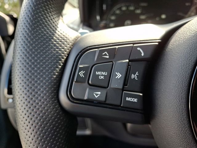 Used 2023 Jaguar F-TYPE R image 25