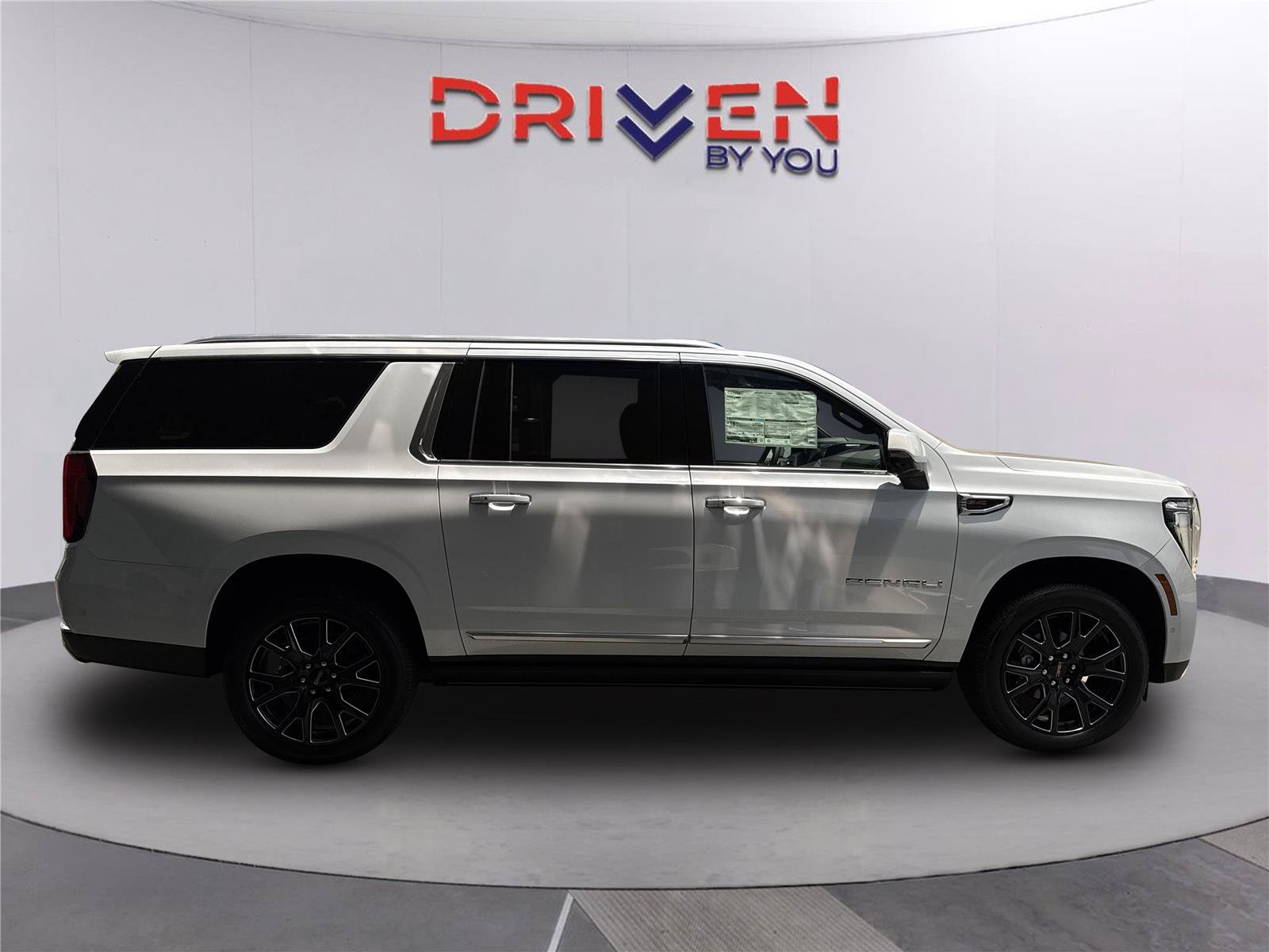 New 2026 GMC Yukon XL Denali w/ Sun & Power Step Package RWD image 3