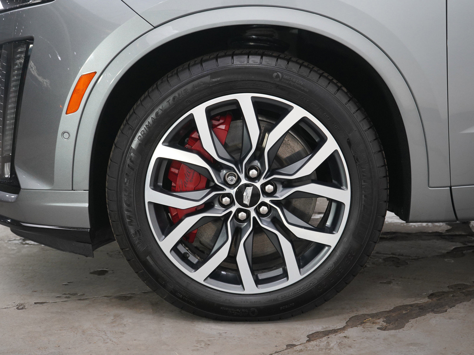 Used 2024 Cadillac XT6 Sport w/ Technology Package image 35