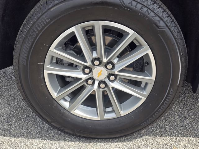 Used 2023 Chevrolet Traverse LT image 11