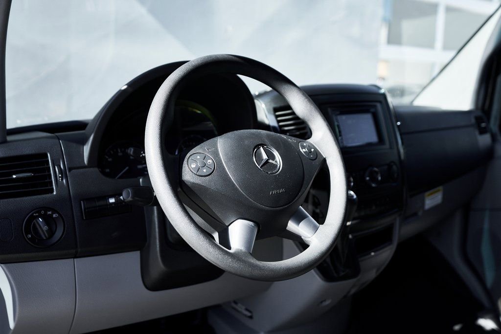Used 2017 Mercedes-Benz Sprinter 3500 image 28