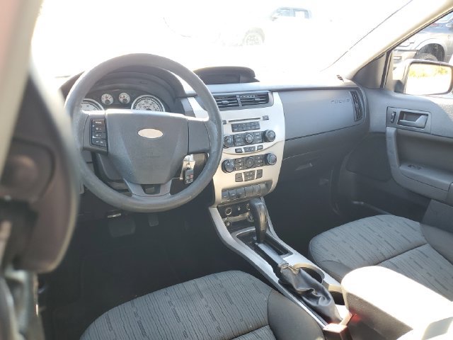 Used 2008 Ford Focus SES FWD image 10