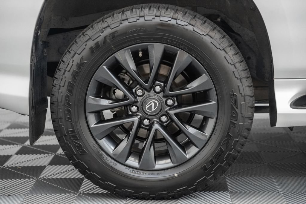 Used 2022 Lexus GX 460 Premium w/ Premium Plus Package AWD/4WD image 19