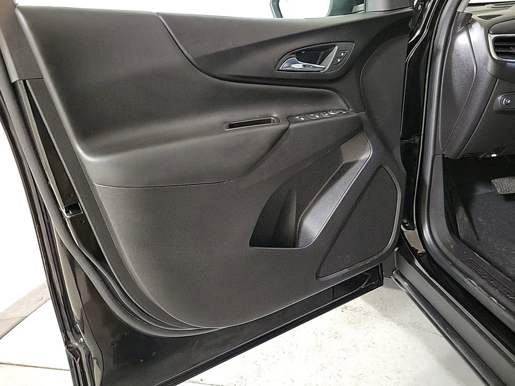 Used 2024 Chevrolet Equinox LT image 21