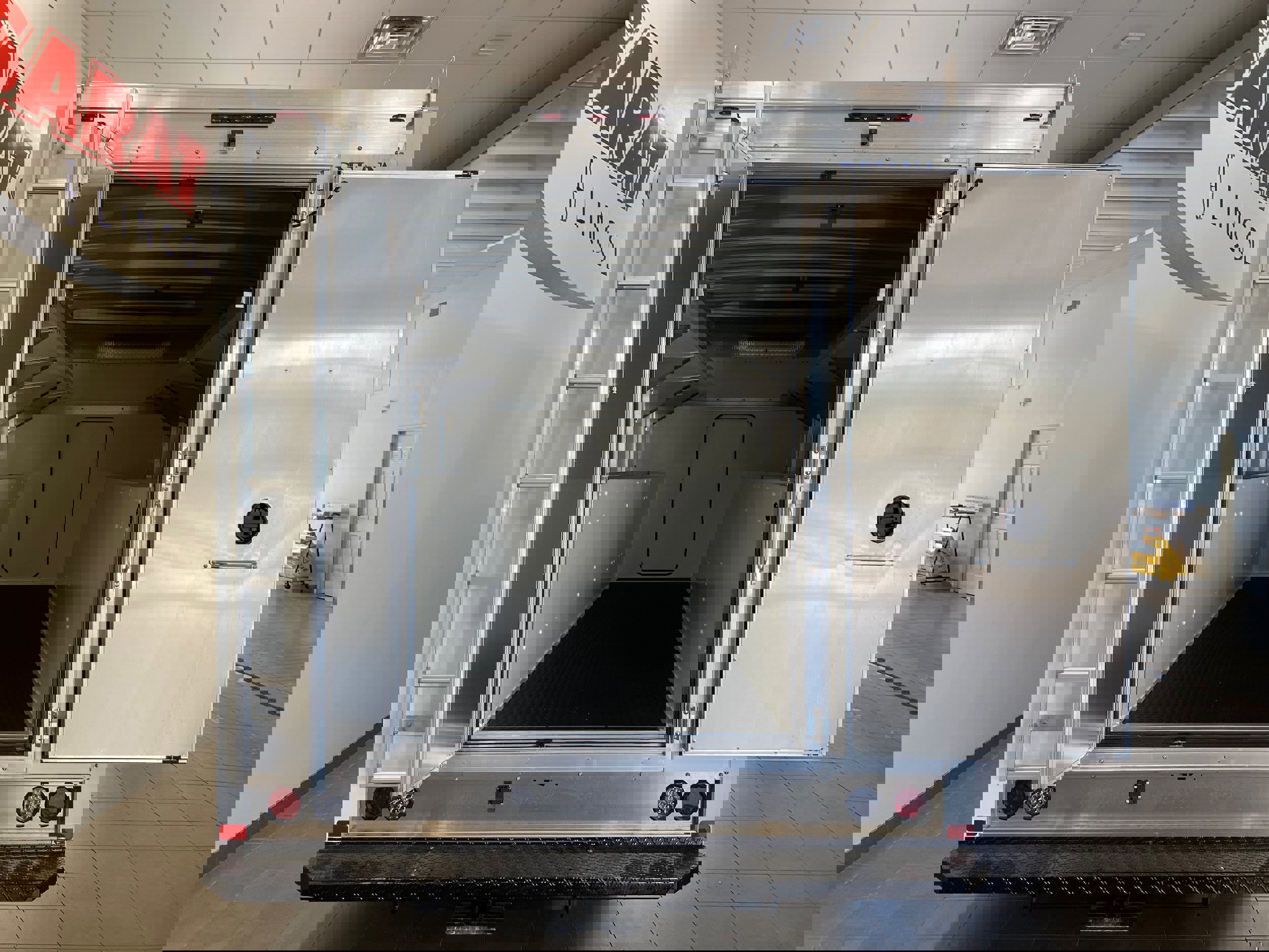 New 2026 Ford E-450 and Econoline 450 Super Duty w/ Power Equipment Group image 9