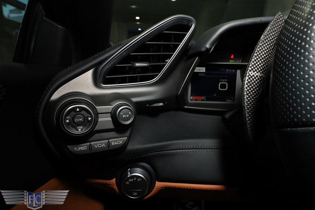Used 2018 Ferrari 488 GTB RWD image 27