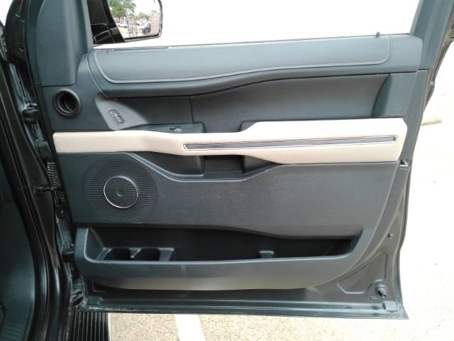 Used 2022 Ford Expedition XLT RWD image 21